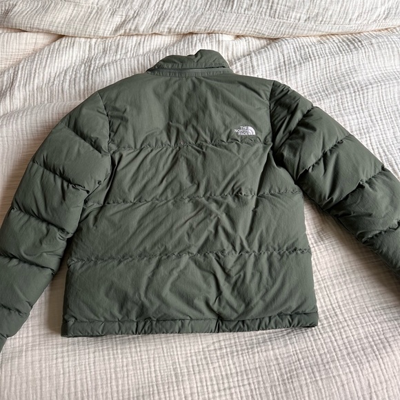 North face women’s puffer jacket - Picture 3 of 3